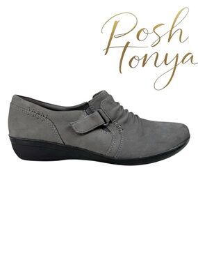 Clarks Everlay Coda Gray Leather Slip On Comfort Shoes Ruched Size 7.5 Office